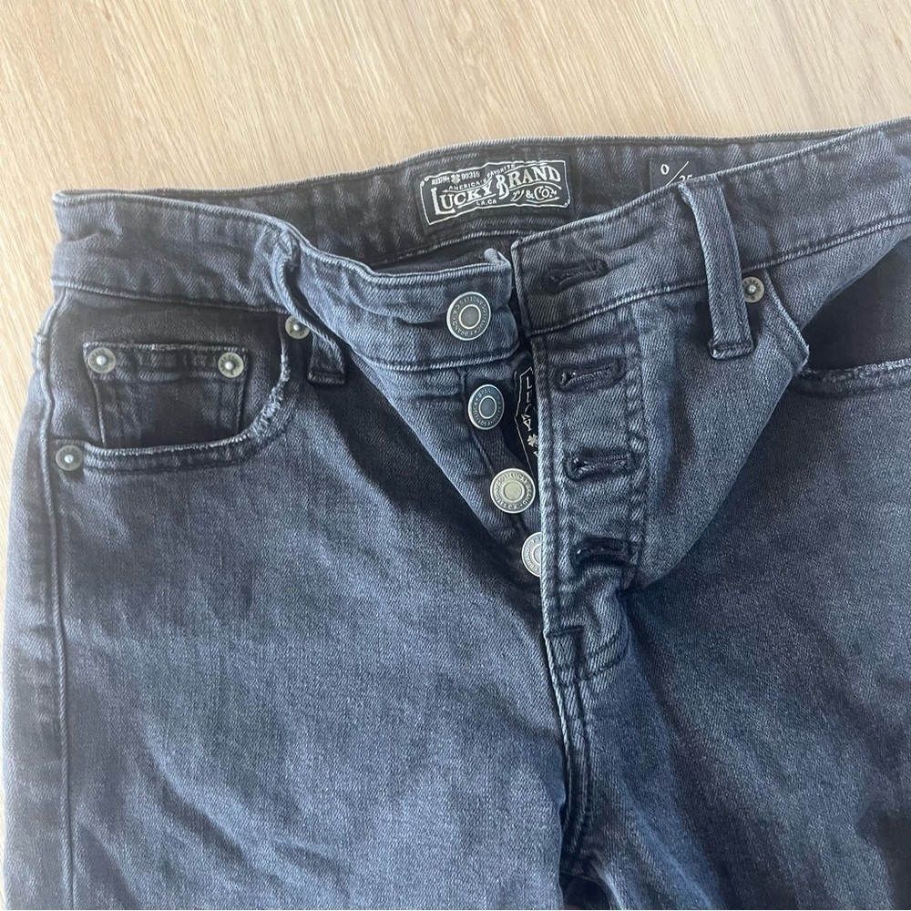 ** Lucky brand button fly Bridgette Skinny Black jeans Distressed Size 0/25 - Picture 8 of 12